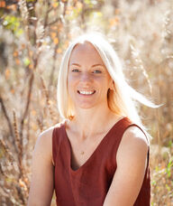 Book an Appointment with Erin Woitzik for Chiropractic