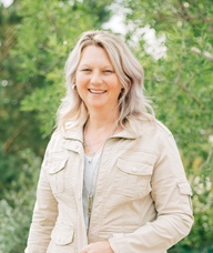 Book an Appointment with Dawnali Riemer for Holistic Counselling