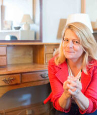 Book an Appointment with Mary Cross for Counselling Therapy