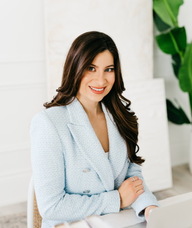 Book an Appointment with Mercedes Gubert for Lash Extensions