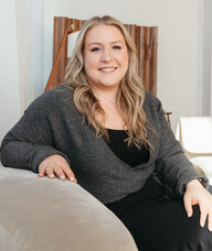 Book an Appointment with Lauren Daurio for Complimentary Consultation