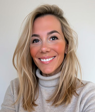 Book an Appointment with Céline Nonzerville for Osteopathy